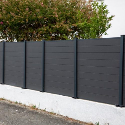 residential-modern-fence-design1-1024x683